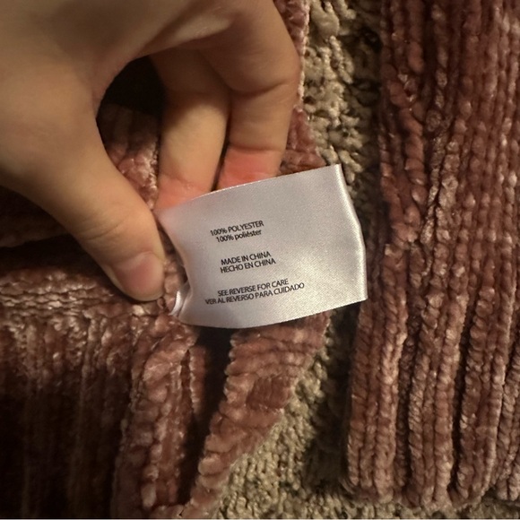 Orvis Women's Blush Pink Rose‎ Gold Sweater Size Medium - Picture 3 of 4